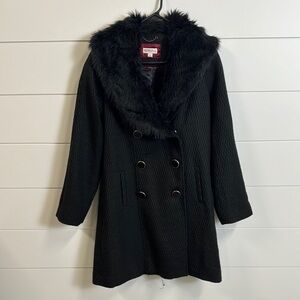 Black pea coat with fur so classy